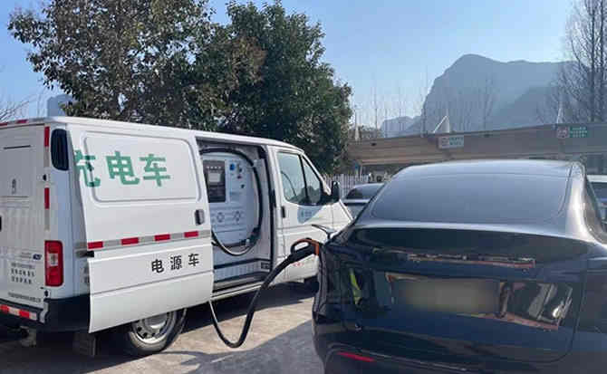 乌拉特后旗汽车搭电